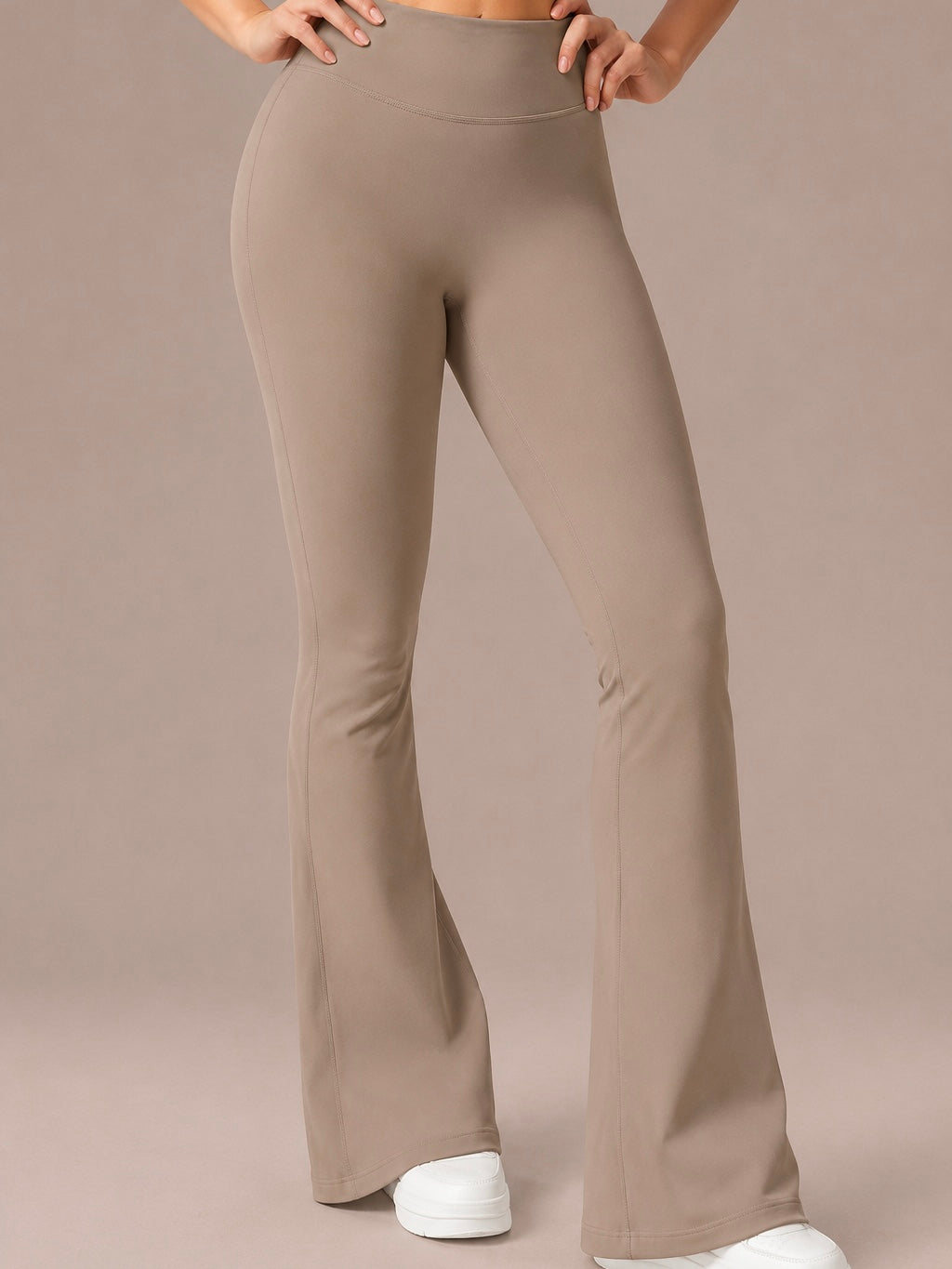 Pantalones Acampanados Camel