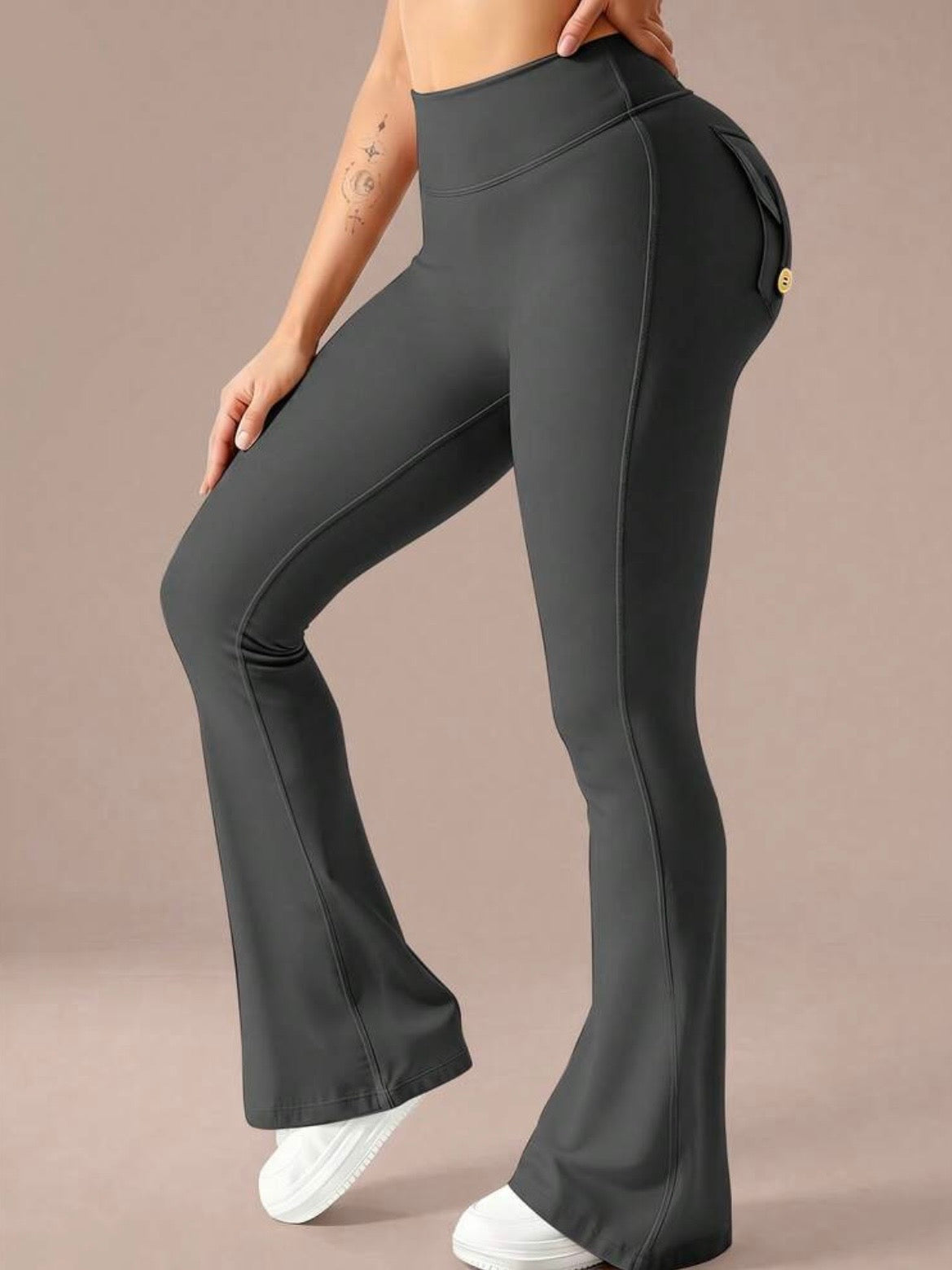 Pantalones Acampanados Gris Oscuro