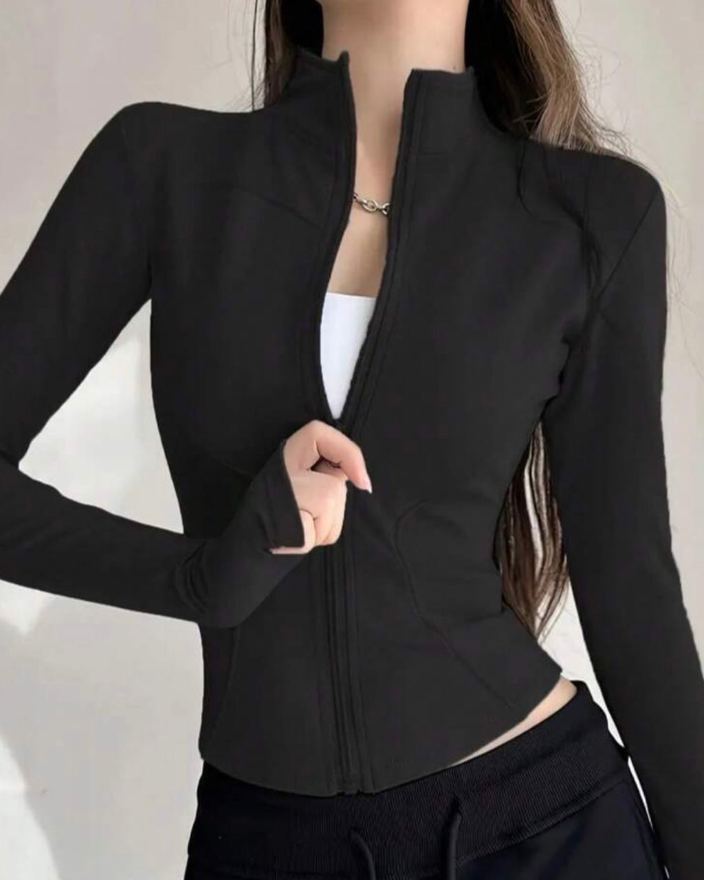 Chaqueta deportiva negra