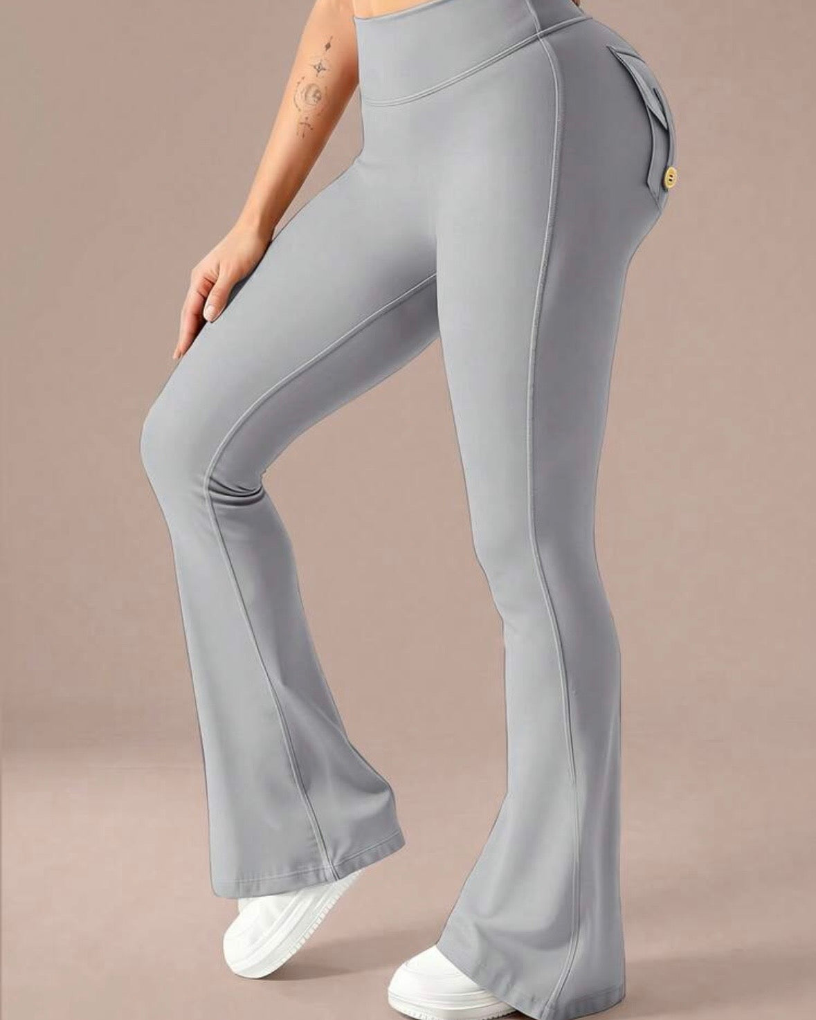 Pantalones Acampanados Gris Claro