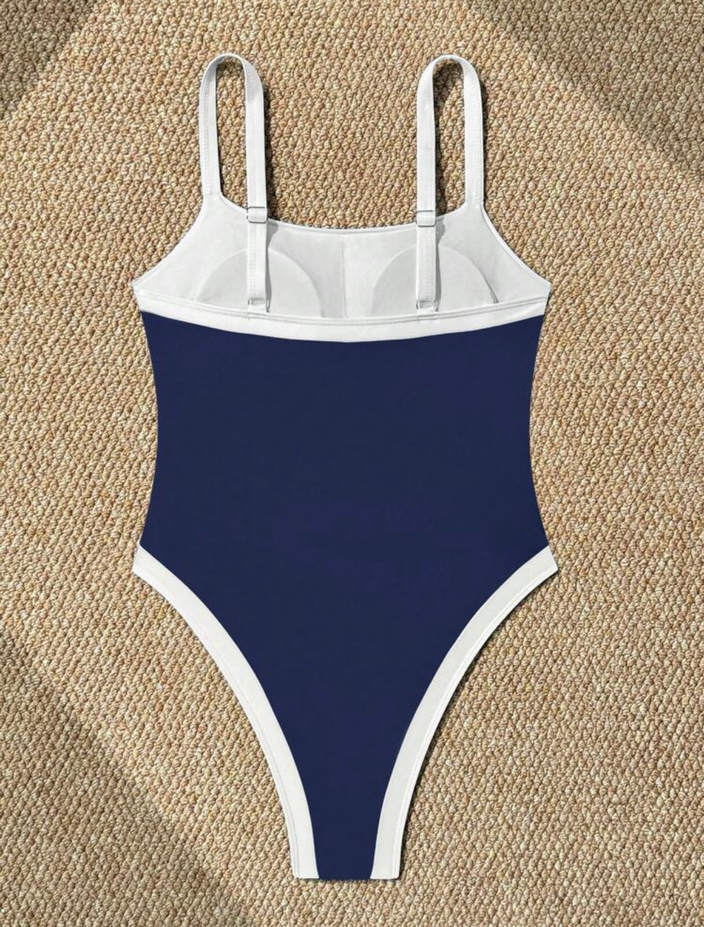 Traje de baño de una pieza con control de abdomen
