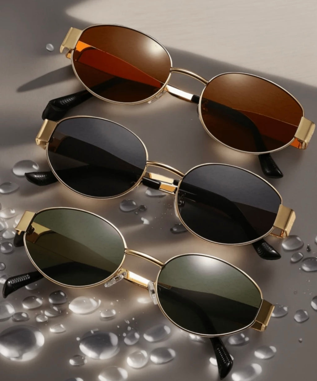 Gafas con montura dorada