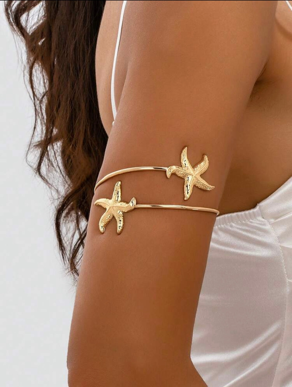 Brazalete con diseño de estrella de mar