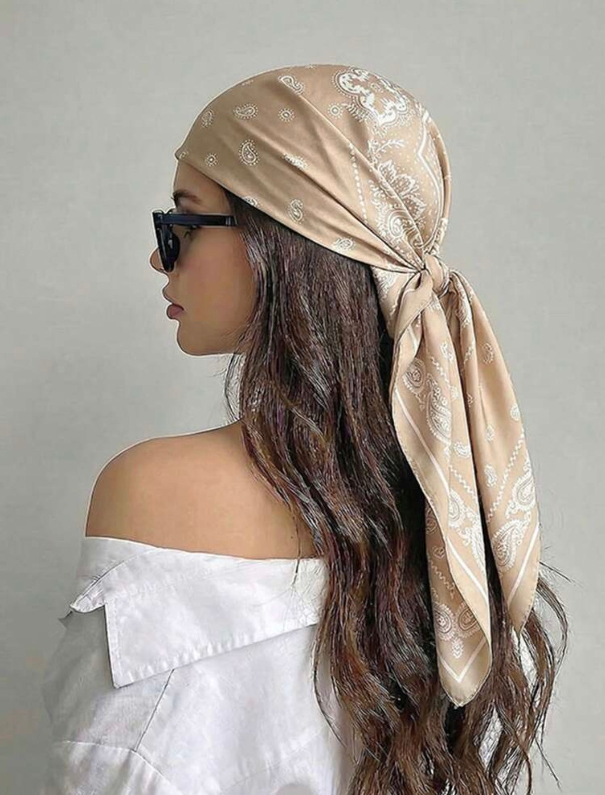 Pañuelo de Seda cuadrado estilo Bohemio