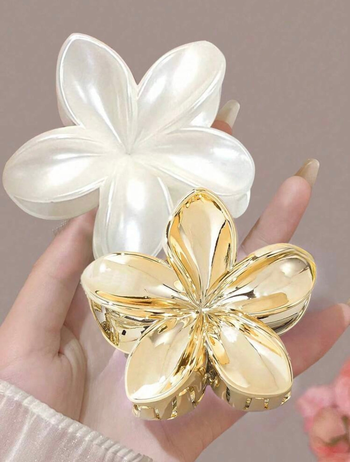 Set de 2 Pinzas para el Cabello de Flores Hawaianas de acrílico