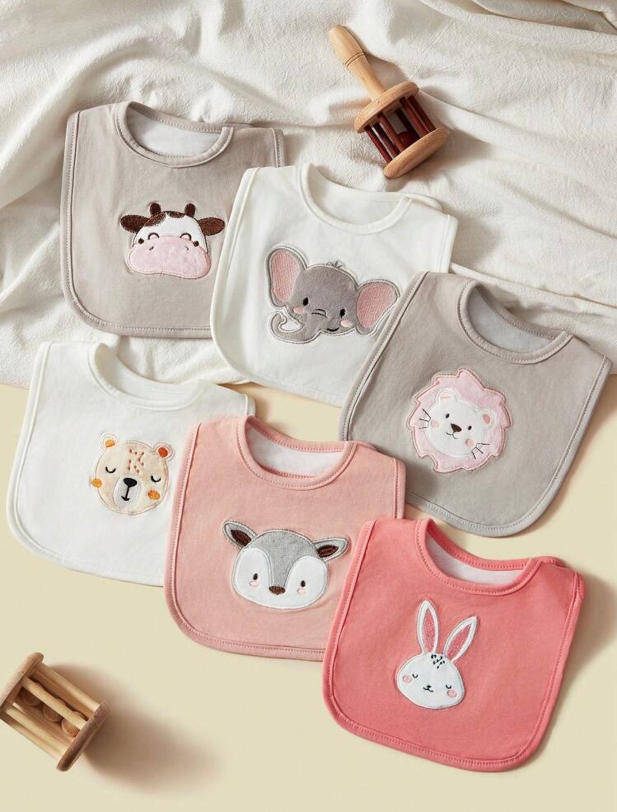 Set de 6 Baberos para niña